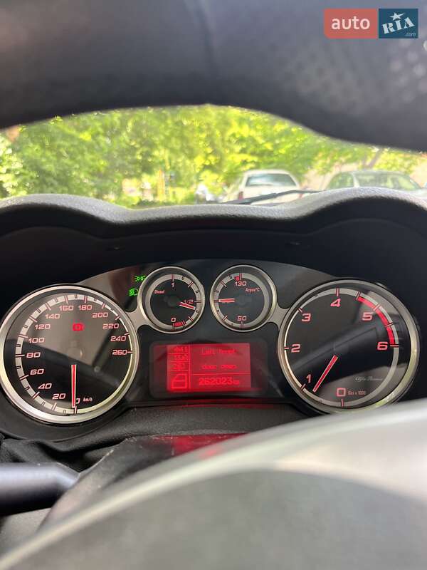 Хэтчбек Alfa Romeo MiTo 2011 в Тернополе