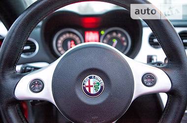 Кабриолет Alfa Romeo Spider 2008 в 
