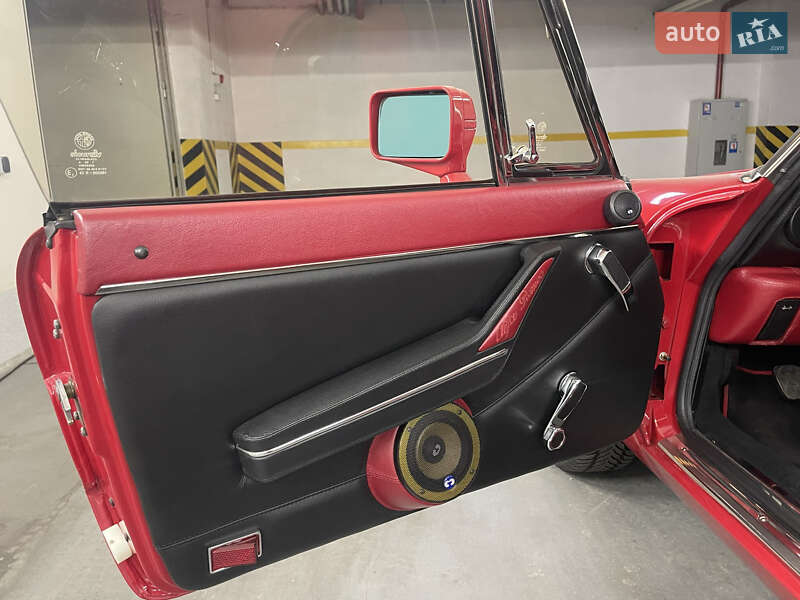 Кабриолет Alfa Romeo Spider 1987 в Киеве