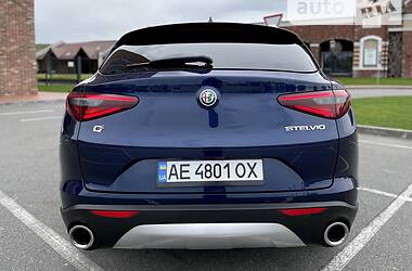 Внедорожник / Кроссовер Alfa Romeo Stelvio 2018 в Киеве