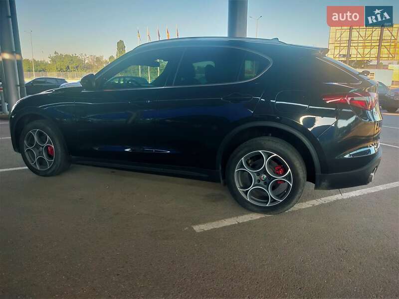 Внедорожник / Кроссовер Alfa Romeo Stelvio 2017 в Днепре