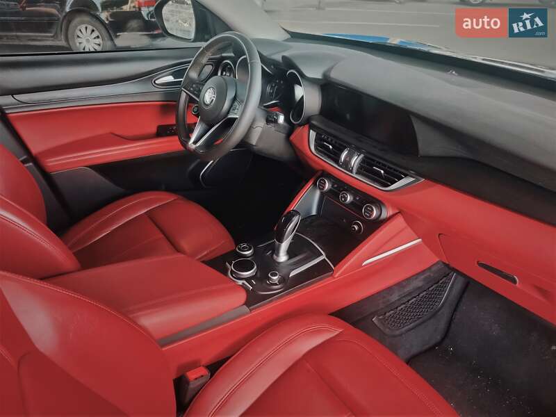 Внедорожник / Кроссовер Alfa Romeo Stelvio 2017 в Днепре