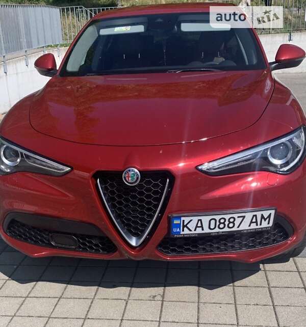 Позашляховик / Кросовер Alfa Romeo Stelvio 2018 в Києві