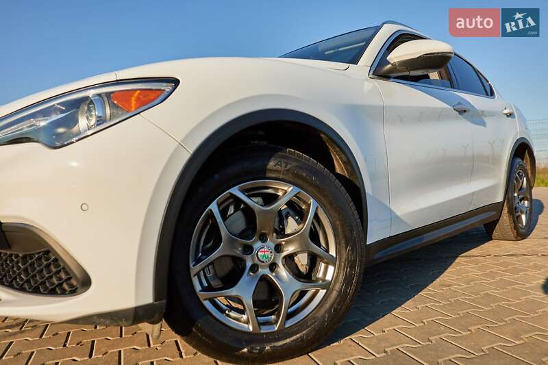 Внедорожник / Кроссовер Alfa Romeo Stelvio 2018 в Одессе