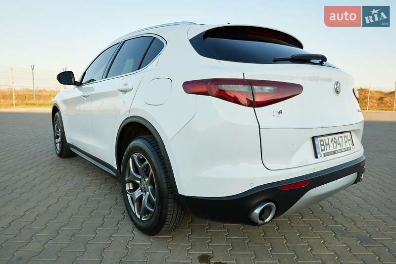 Внедорожник / Кроссовер Alfa Romeo Stelvio 2018 в Одессе