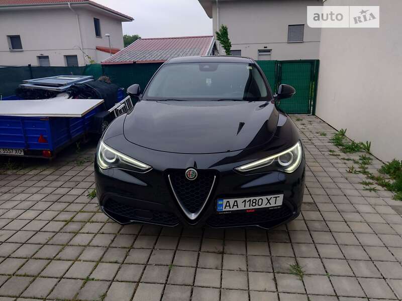 Внедорожник / Кроссовер Alfa Romeo Stelvio 2019 в Киеве