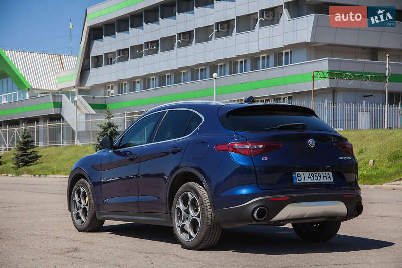 Внедорожник / Кроссовер Alfa Romeo Stelvio 2017 в Кременчуге