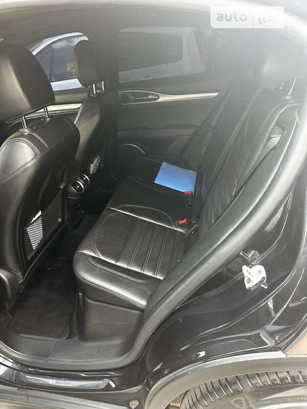 Внедорожник / Кроссовер Alfa Romeo Stelvio 2018 в Тернополе