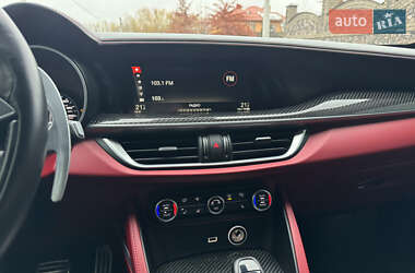 Внедорожник / Кроссовер Alfa Romeo Stelvio 2018 в 