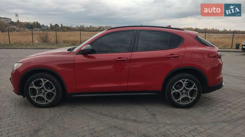 Позашляховик / Кросовер Alfa Romeo Stelvio 2017 в Дніпрі