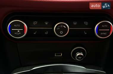 Внедорожник / Кроссовер Alfa Romeo Stelvio 2018 в 