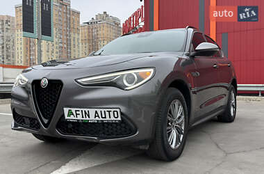 Позашляховик / Кросовер Alfa Romeo Stelvio 2021 в 