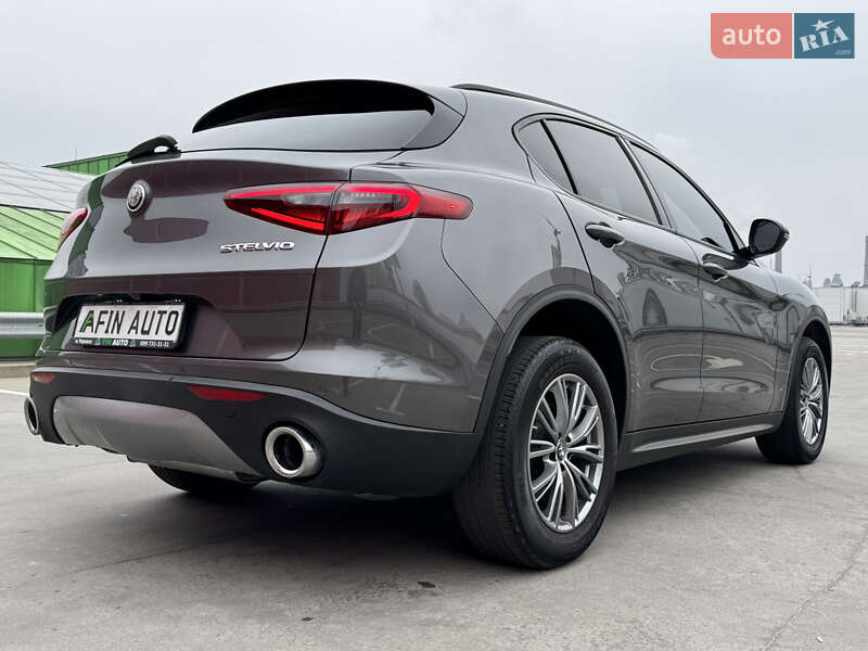 Позашляховик / Кросовер Alfa Romeo Stelvio 2021 в Києві