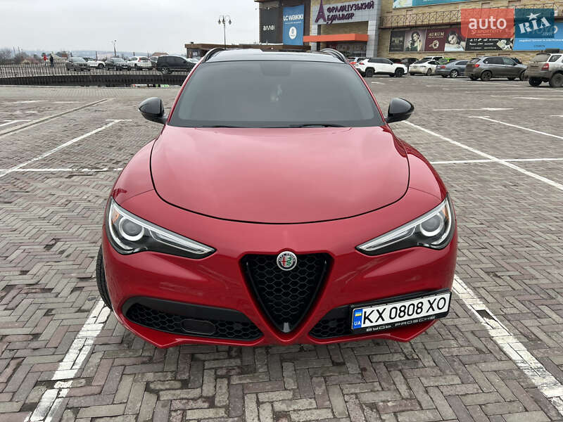 Внедорожник / Кроссовер Alfa Romeo Stelvio 2018 в Харькове