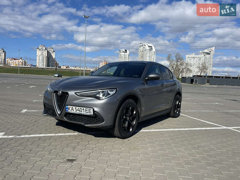 Alfa Romeo Stelvio 2019
