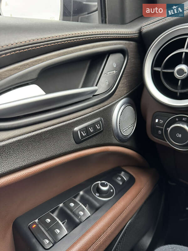 Внедорожник / Кроссовер Alfa Romeo Stelvio 2019 в Львове