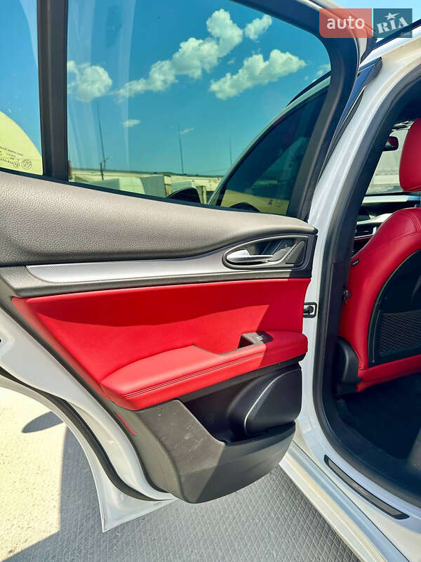 Позашляховик / Кросовер Alfa Romeo Stelvio 2021 в Львові