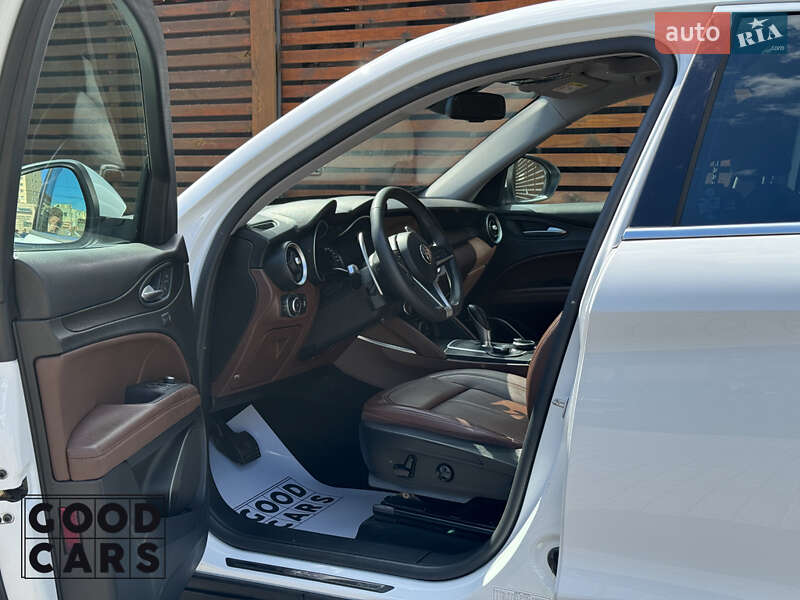 Позашляховик / Кросовер Alfa Romeo Stelvio 2018 в Одесі