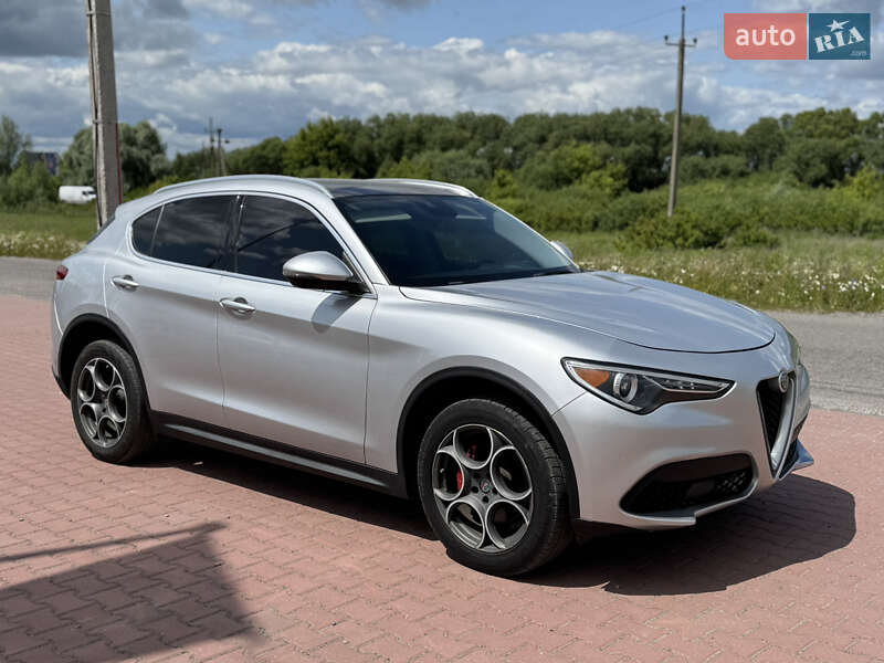 Внедорожник / Кроссовер Alfa Romeo Stelvio 2018 в Ровно фото 9 Внедорожник / Кроссовер Alfa Romeo Stelvio 2018 в Ровно