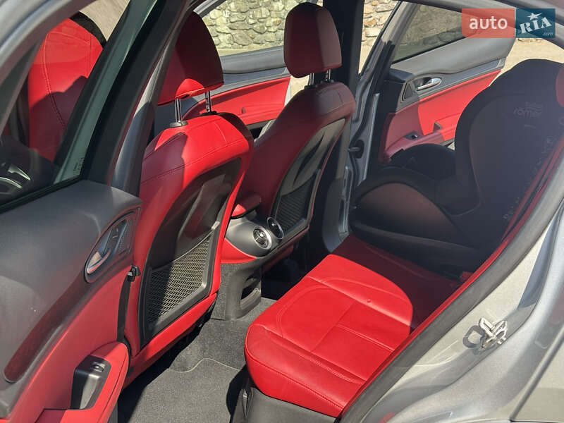 Внедорожник / Кроссовер Alfa Romeo Stelvio 2021 в Киеве