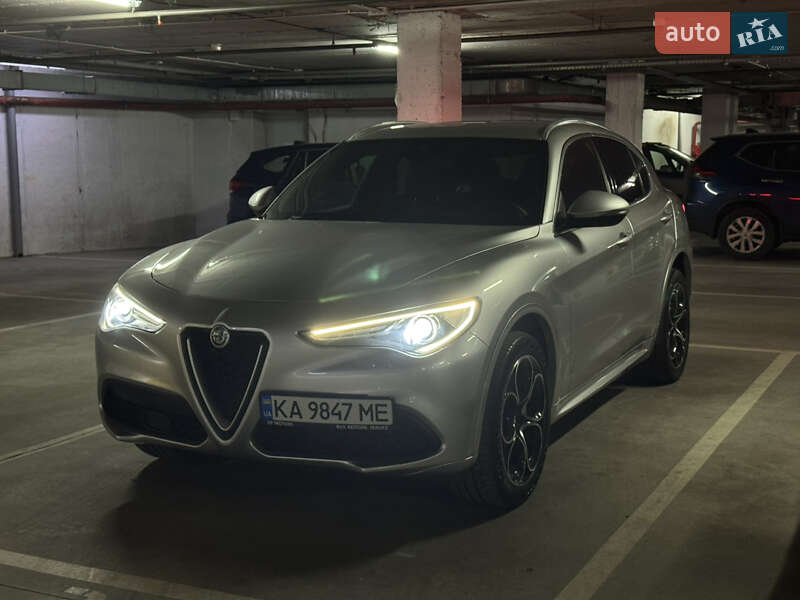 Внедорожник / Кроссовер Alfa Romeo Stelvio 2021 в Киеве