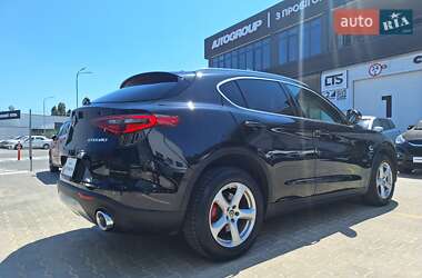 Внедорожник / Кроссовер Alfa Romeo Stelvio 2017 в 