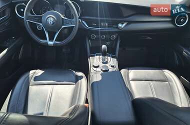 Внедорожник / Кроссовер Alfa Romeo Stelvio 2017 в 