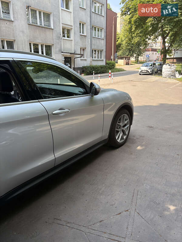 Позашляховик / Кросовер Alfa Romeo Stelvio 2017 в Львові
