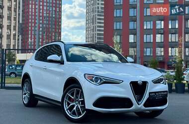 Внедорожник / Кроссовер Alfa Romeo Stelvio 2017 в Киеве