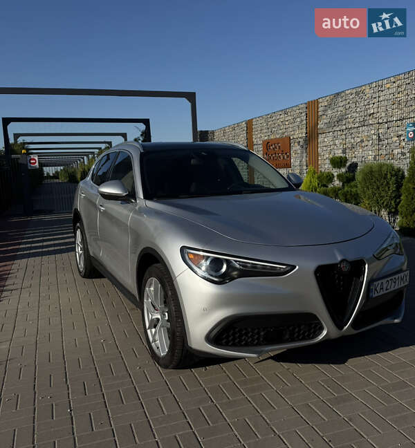 Alfa Romeo Stelvio 2019