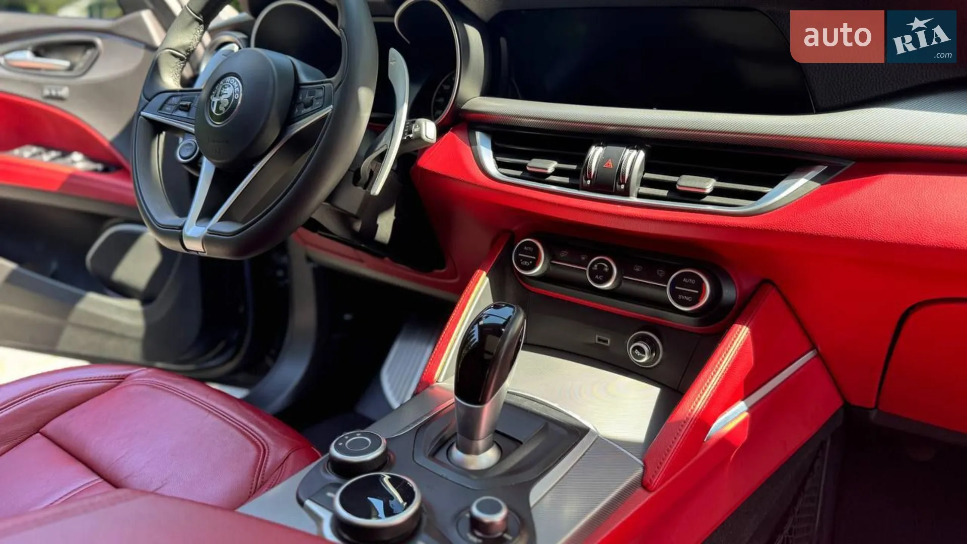 2019 Alfa Romeo Stelvio - мініатюра 13