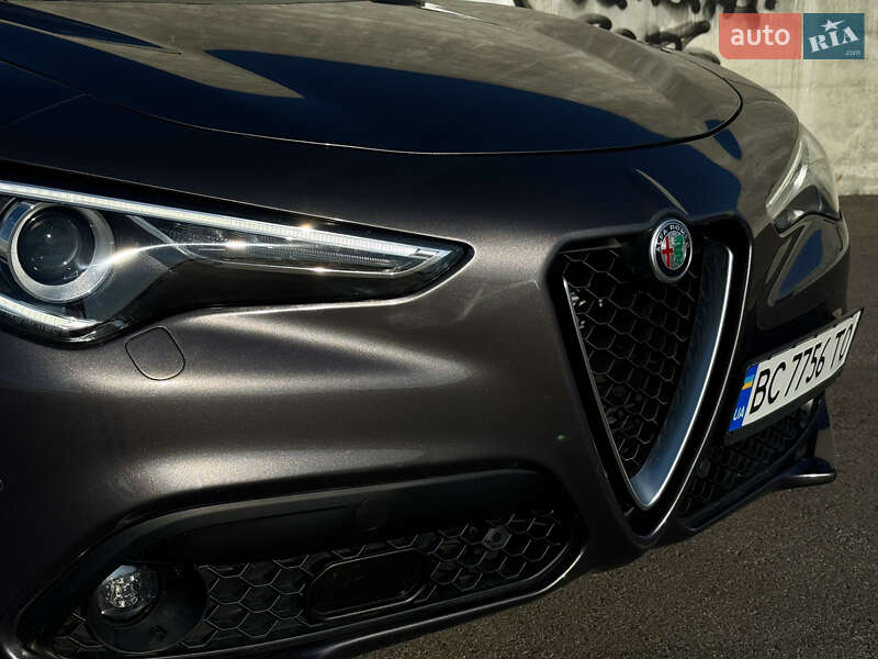 Внедорожник / Кроссовер Alfa Romeo Stelvio 2018 в Львове фото 4 Внедорожник / Кроссовер Alfa Romeo Stelvio 2018 в Львове