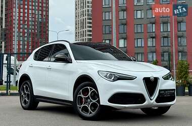 Позашляховик / Кросовер Alfa Romeo Stelvio 2017 в Києві
