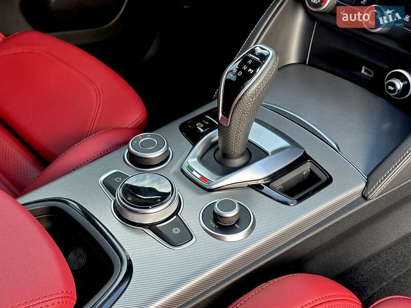 Внедорожник / Кроссовер Alfa Romeo Stelvio 2023 в Киеве