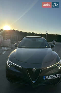 Внедорожник / Кроссовер Alfa Romeo Stelvio 2018 в 