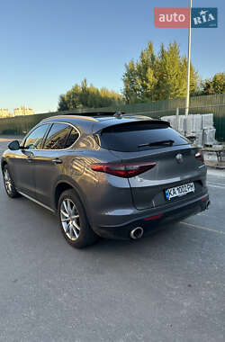 Внедорожник / Кроссовер Alfa Romeo Stelvio 2018 в 