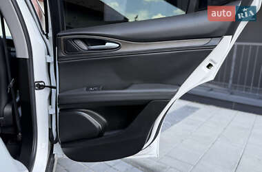 Внедорожник / Кроссовер Alfa Romeo Stelvio 2017 в 