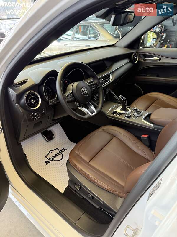 Внедорожник / Кроссовер Alfa Romeo Stelvio 2021 в Черновцах