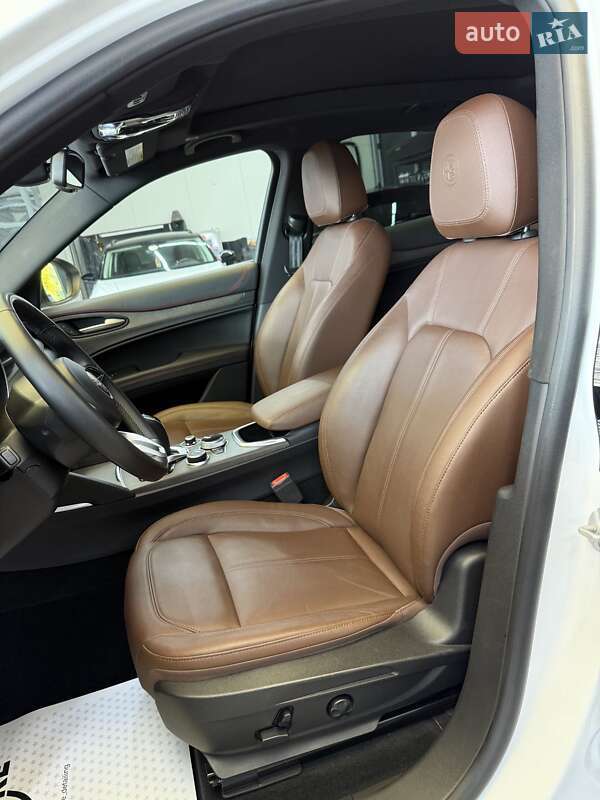 Внедорожник / Кроссовер Alfa Romeo Stelvio 2021 в Черновцах