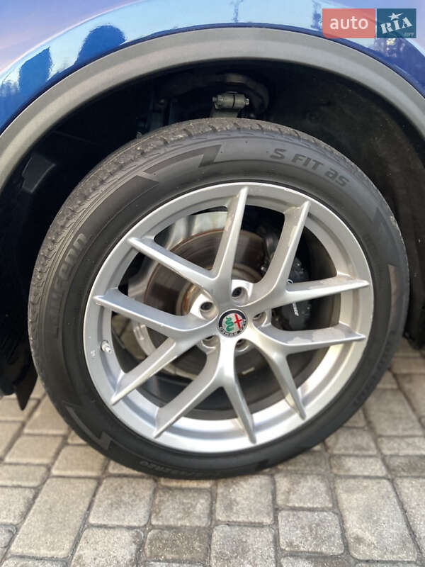 Внедорожник / Кроссовер Alfa Romeo Stelvio 2017 в Харькове фото 17 Внедорожник / Кроссовер Alfa Romeo Stelvio 2017 в Харькове