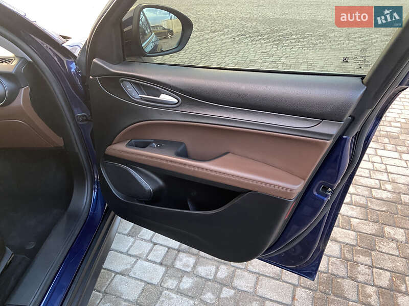 Внедорожник / Кроссовер Alfa Romeo Stelvio 2017 в Харькове фото 34 Внедорожник / Кроссовер Alfa Romeo Stelvio 2017 в Харькове