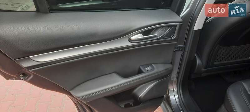 Внедорожник / Кроссовер Alfa Romeo Stelvio 2019 в Ровно фото 25 Внедорожник / Кроссовер Alfa Romeo Stelvio 2019 в Ровно