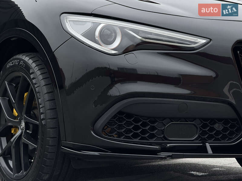 Внедорожник / Кроссовер Alfa Romeo Stelvio 2020 в Киеве фото 7 Внедорожник / Кроссовер Alfa Romeo Stelvio 2020 в Киеве