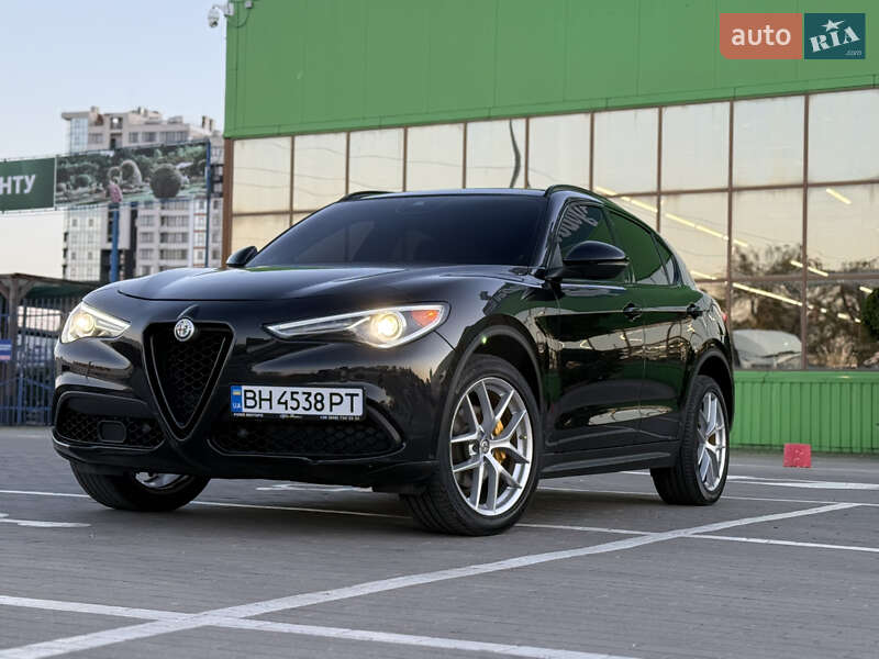 Позашляховик / Кросовер Alfa Romeo Stelvio 2017 в Одесі фото Позашляховик / Кросовер Alfa Romeo Stelvio 2017 в Одесі