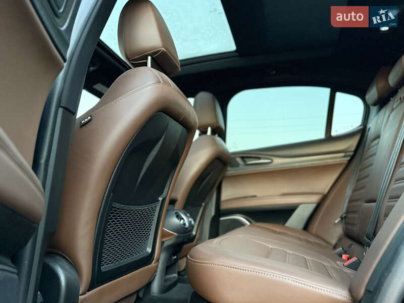Позашляховик / Кросовер Alfa Romeo Stelvio 2017 в Одесі фото 19 Позашляховик / Кросовер Alfa Romeo Stelvio 2017 в Одесі