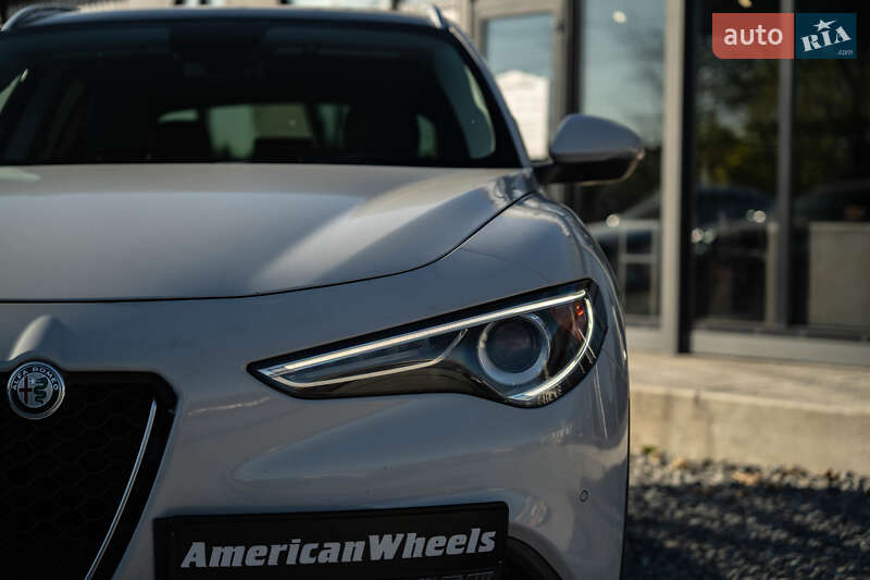 Внедорожник / Кроссовер Alfa Romeo Stelvio 2017 в Черновцах фото 12 Внедорожник / Кроссовер Alfa Romeo Stelvio 2017 в Черновцах