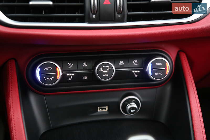 Внедорожник / Кроссовер Alfa Romeo Stelvio 2020 в Киеве