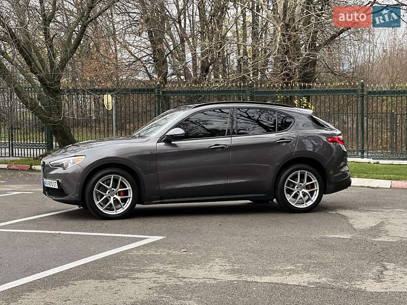 Позашляховик / Кросовер Alfa Romeo Stelvio 2018 в Харкові фото 4 Позашляховик / Кросовер Alfa Romeo Stelvio 2018 в Харкові
