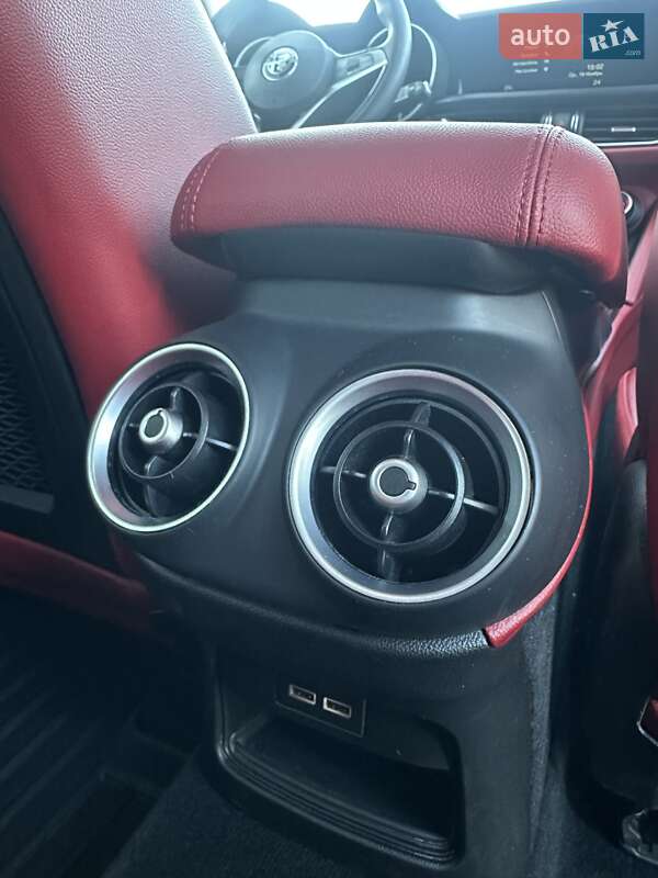 Внедорожник / Кроссовер Alfa Romeo Stelvio 2018 в Белогородке