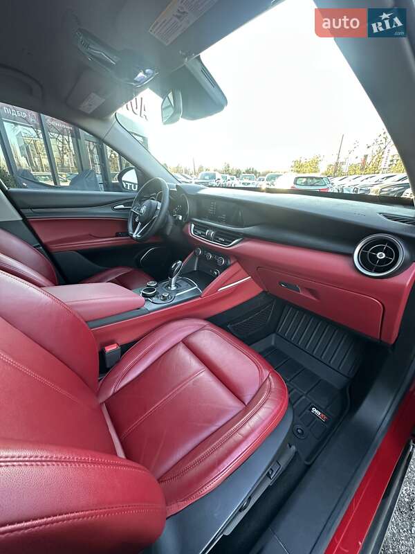 Внедорожник / Кроссовер Alfa Romeo Stelvio 2018 в Белогородке